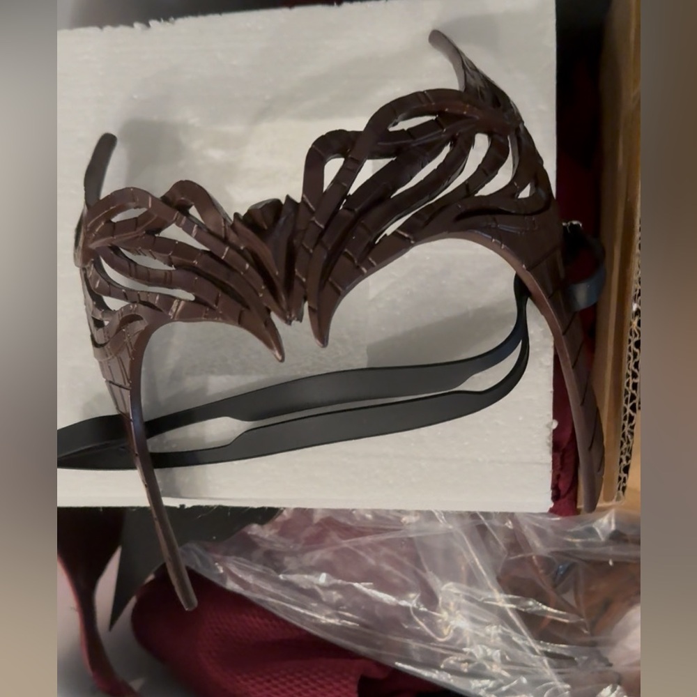 The Scarlet Witch Cosplay size xs with crown Wanda Maximoff Marvel - Picture 9 of 10